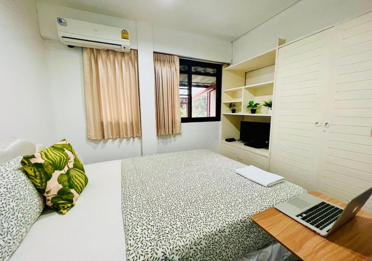 Hotel Reehouse@Soi Cowboy/Asoke Bts Bangkok Exterior foto